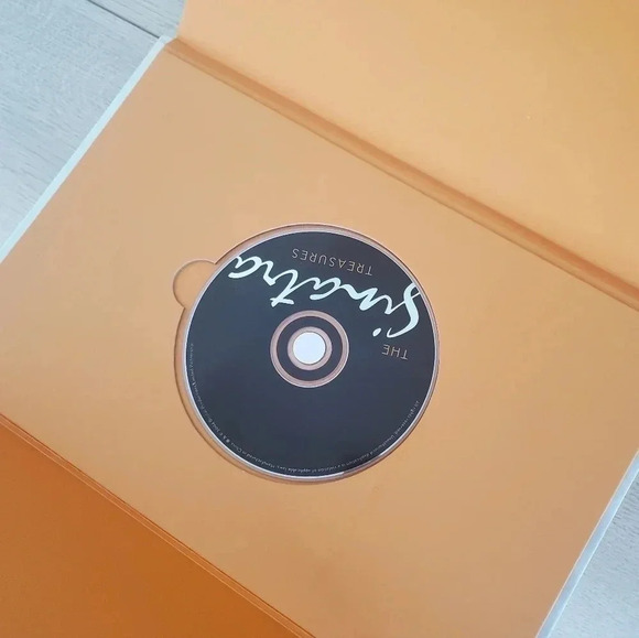 The Sinatra Treasures: Intimate  Photos, Mementos hardcover - Picture 9 of 10